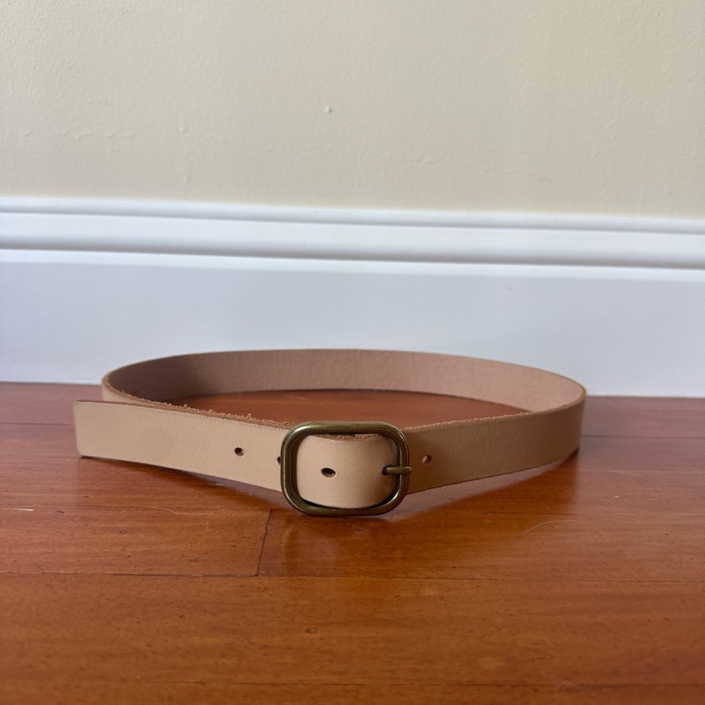 Gap Genuine Leather Belt in Tan, size XS